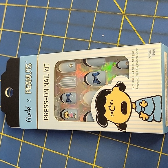 Rude Peanuts Press-On Nail Kit - New In Sealed Box - Blue Lucy - Picture 1 of 2